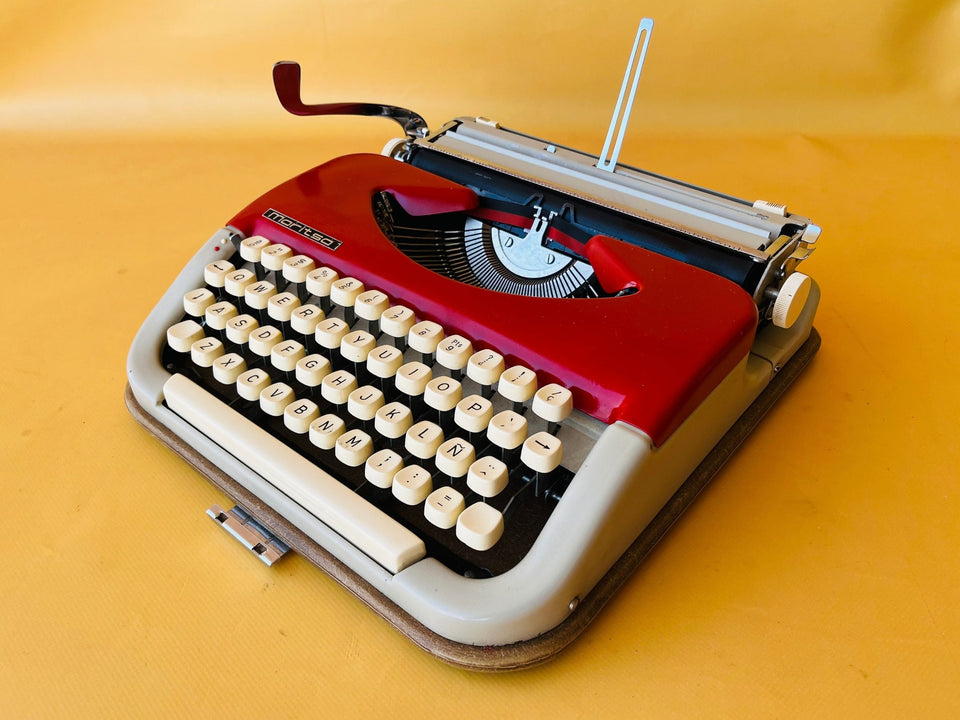 Working typewriter Maritsa 11 custom red main view