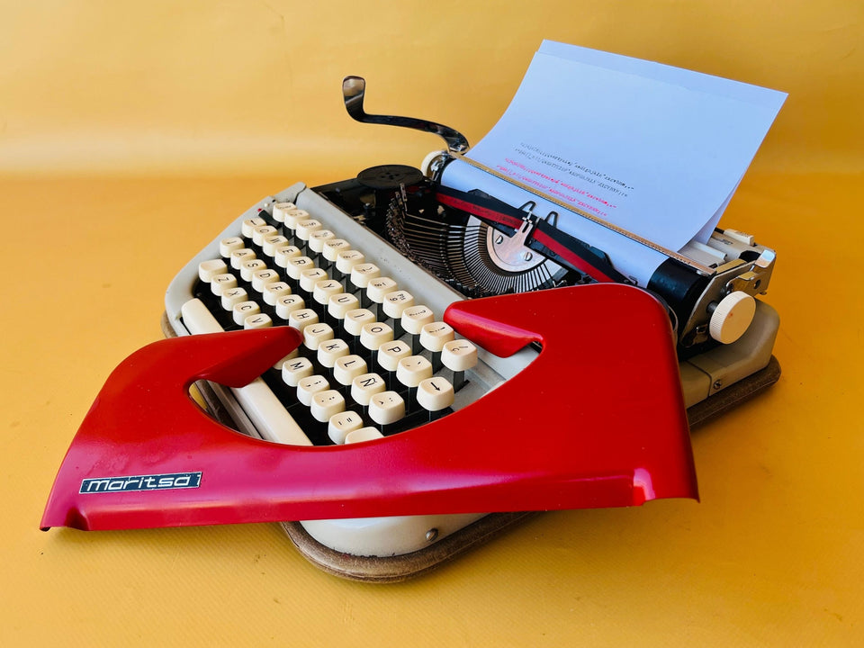 Working Typewriter Maritsa 11 Red Custom Painted Spanish Qwerty