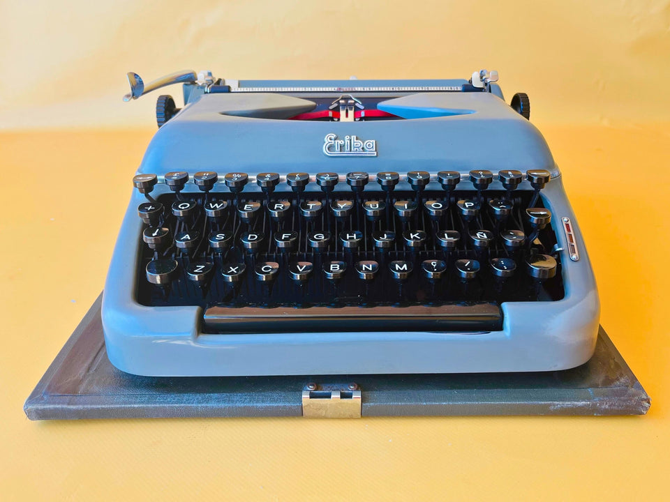 Working Typewriter Erika Model 10 Mint Condition With Case