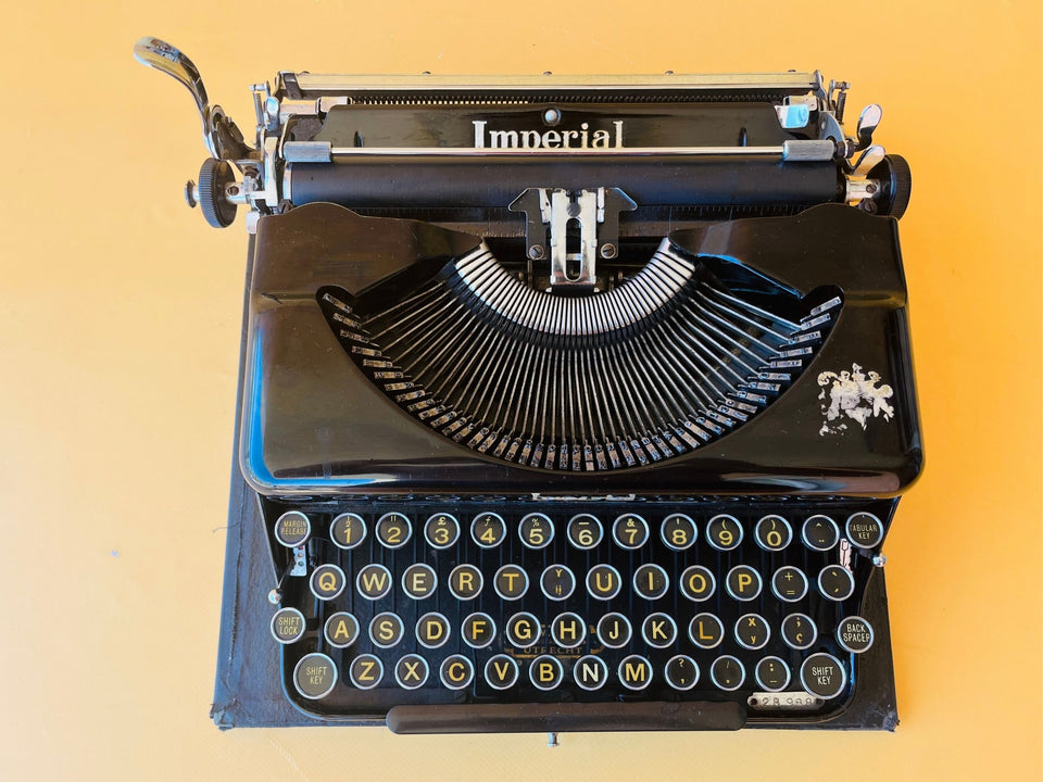 Imperial Good Companion Model T QWERTY keyboard close-up from above