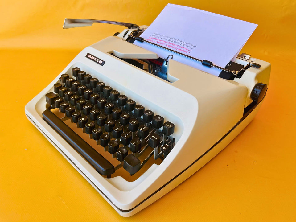 Working Typewriter Adler Gabriele 25 With Case Dutch Qwerty