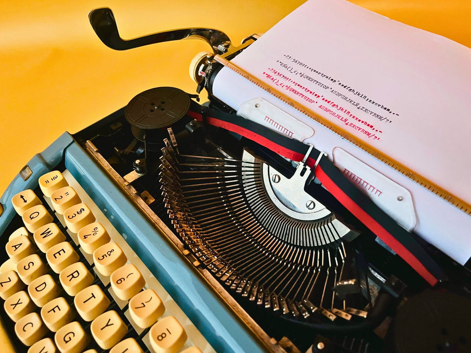 Working Typewriter Princess 300 Blue With Leather Case QWERTY (Copy)