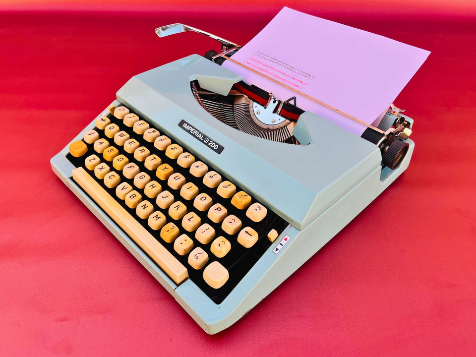 Working Typewriter Imperial 200 Mint Blue With Case