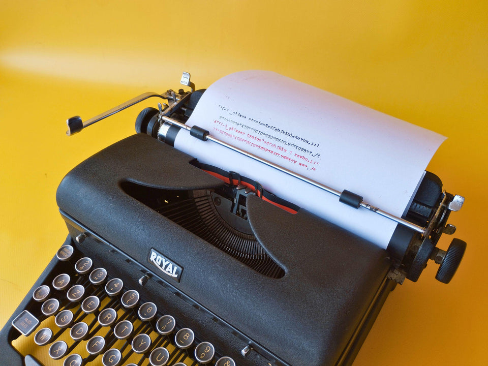 Royal Portable Typewriter - Working 1930s Manual Machine - Black AZERTY