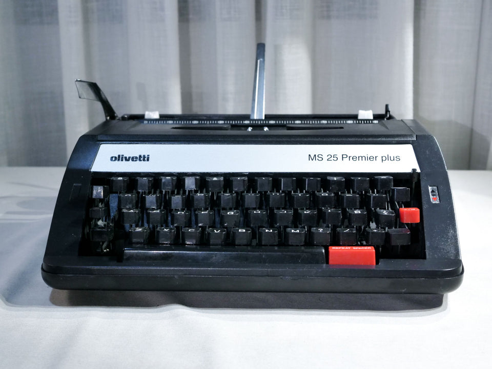 Olivetti MS 25 Premier Plus – Sleek Black – Modernist Manual