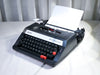 Olivetti MS 25 Premier Plus keyboard detail keys close-up black typewriter
