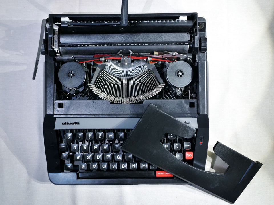 Olivetti MS 25 Premier Plus – Sleek Black – Modernist Manual