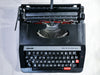 Olivetti MS 25 Premier Plus keyboard detail keys close-up black typewriter