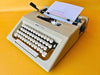 Working Typewriter Olivetti Lettera 25 Beige Spanish QWERTY