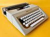Working Typewriter Olivetti Lettera 25 Beige Spanish QWERTY