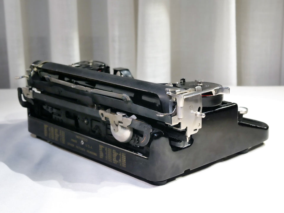 Underwood Standard Portable Typewriter 1921 Black – Working Manual with Case