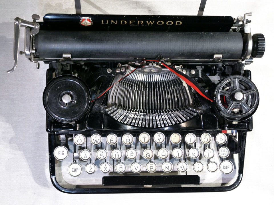 Underwood Standard Portable Typewriter 1921 Black – Working Manual with Case