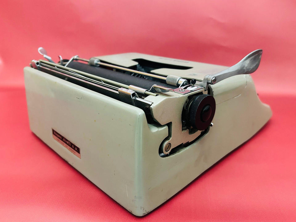 Olivetti Studio 44 Typewriter – Gray Manual Portable Vintage Typewriter
