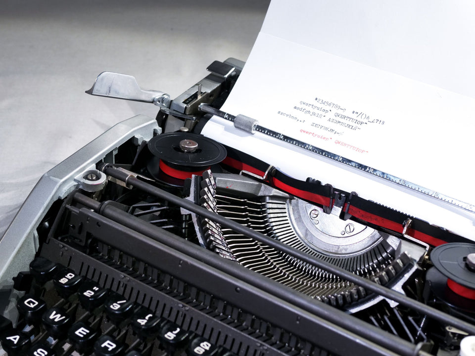 Olivetti Lettera DL | Leather-Clad Executive | Sottsass Design Icon 1970s