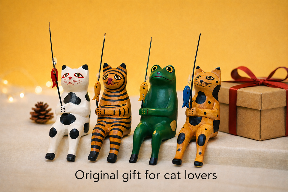 Hand-Carved Wooden Cat Figurines (Set of 4) - Rustic Folk Art Sculptures - Small Animal Decor