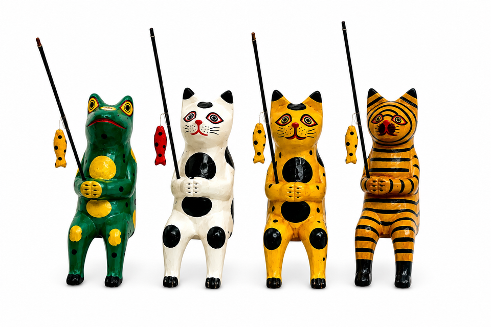 Hand-Carved Wooden Cat Figurines (Set of 4) - Rustic Folk Art Sculptures - Small Animal Decor
