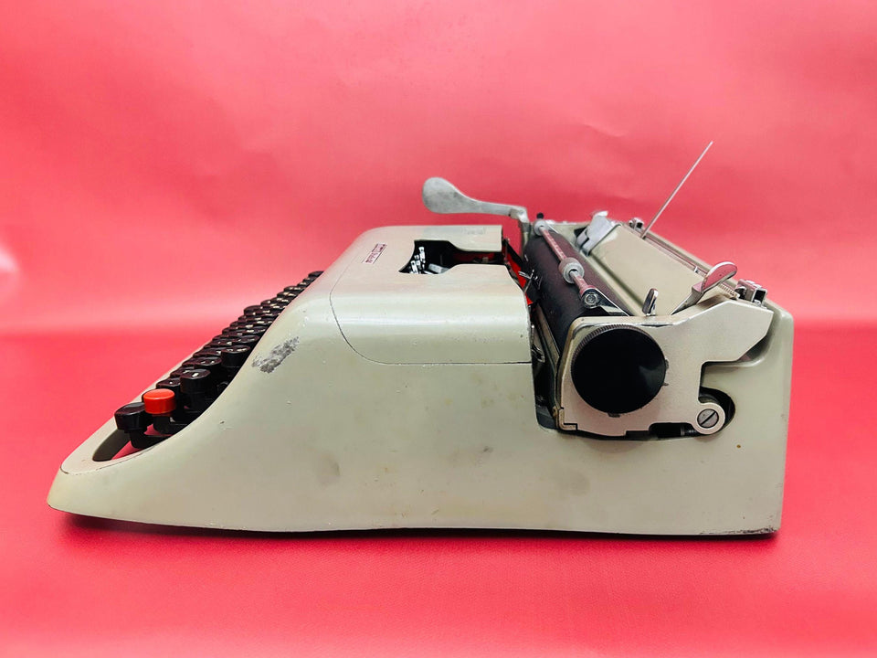 Olivetti Studio 44 Typewriter – Gray Manual Portable Vintage Typewriter