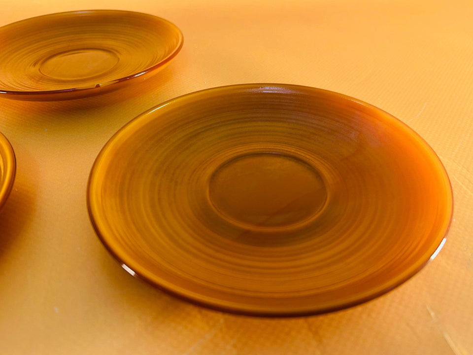 Arcopal Volcano Coffee Mug Set – 3-Piece French Opal Glass, 1970s Mid-Century Modern