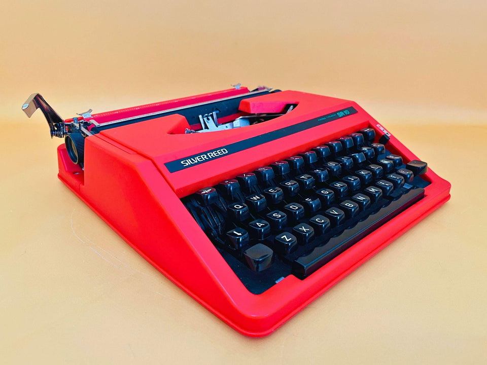 Silver-Reed SR 10 Portable Typewriter - Working 1970s Manual - Red with Case