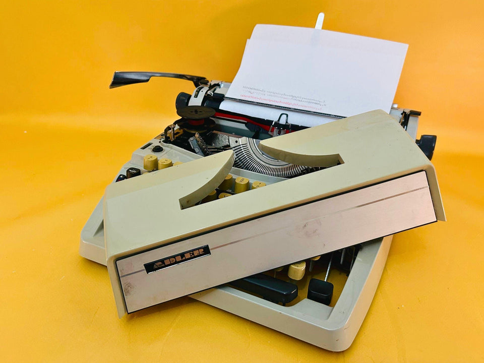 Adler Gabriele 25 Typewriter – Beige Portable Manual Typewriter, Vintage Big Model