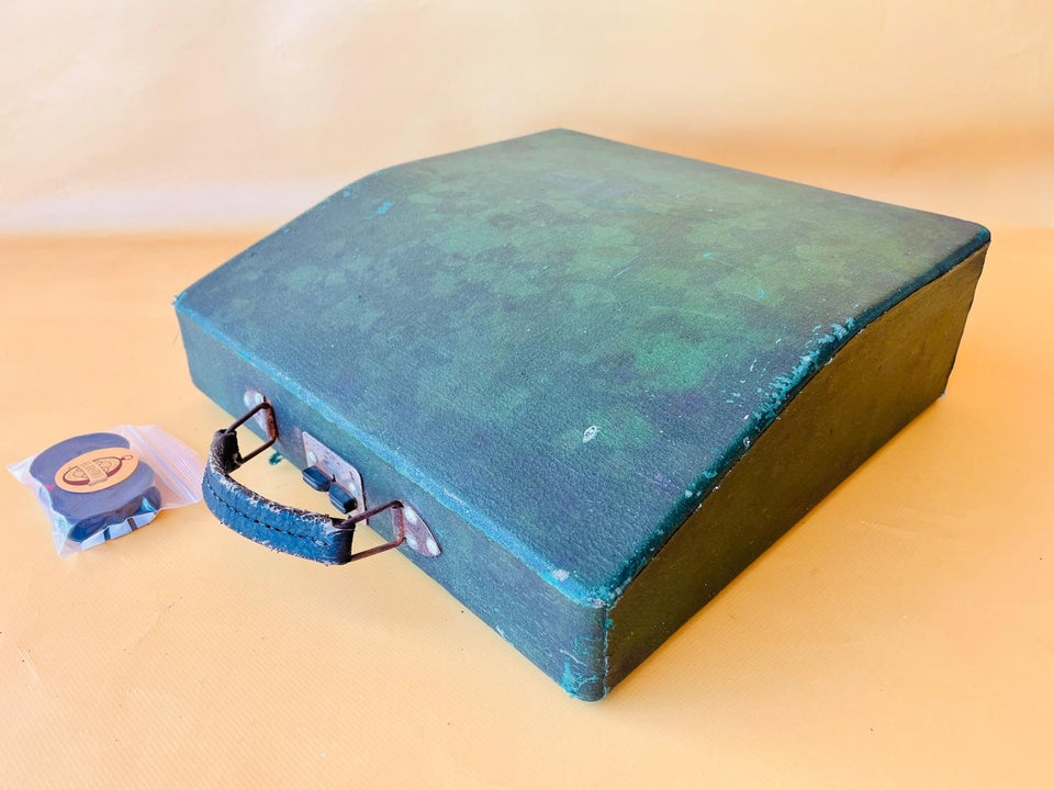 Patria Portable Typewriter with Case – Spanish QWERTY – Dark Green – Fully Serviced