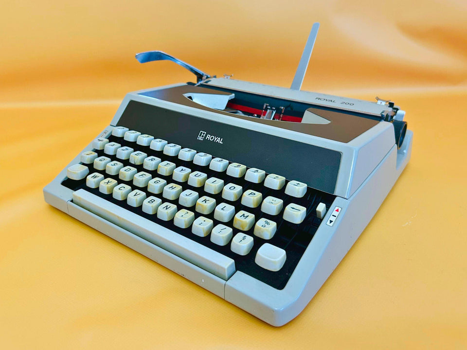 Royal 200 metal typewriter gray AZERTY