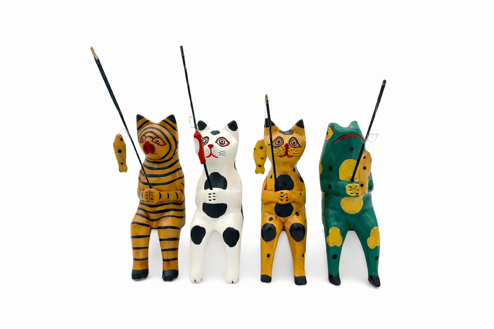 Hand-Carved Wooden Cat Figurines (Set of 4) - Rustic Folk Art Sculptures - Small Animal Decor