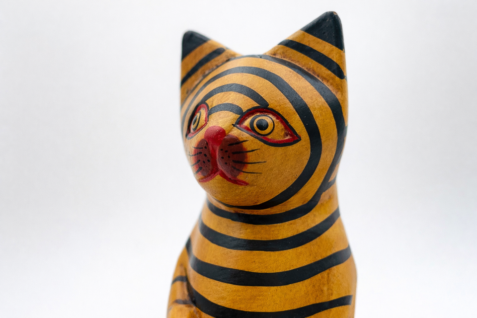 Hand-Carved Wooden Cat Figurines (Set of 4) - Rustic Folk Art Sculptures - Small Animal Decor